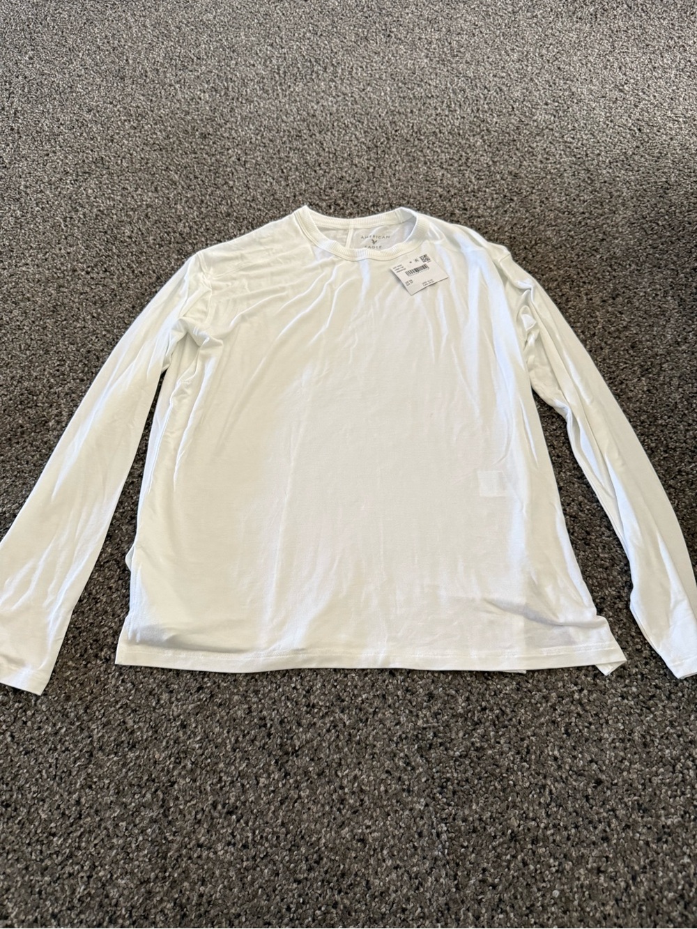 American Eagle Outfitters Long-Sleeve Crewneck Tee - White